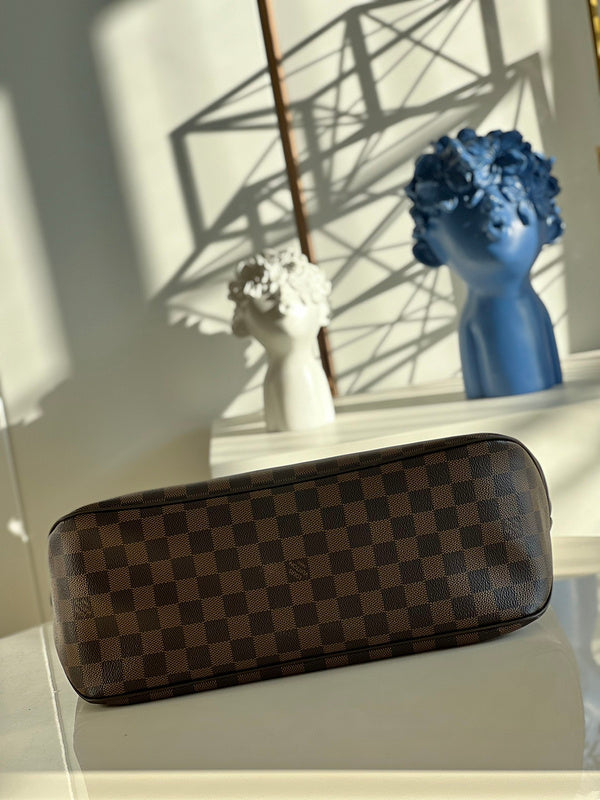 I W Fashion Lu-Vi bags - 17315