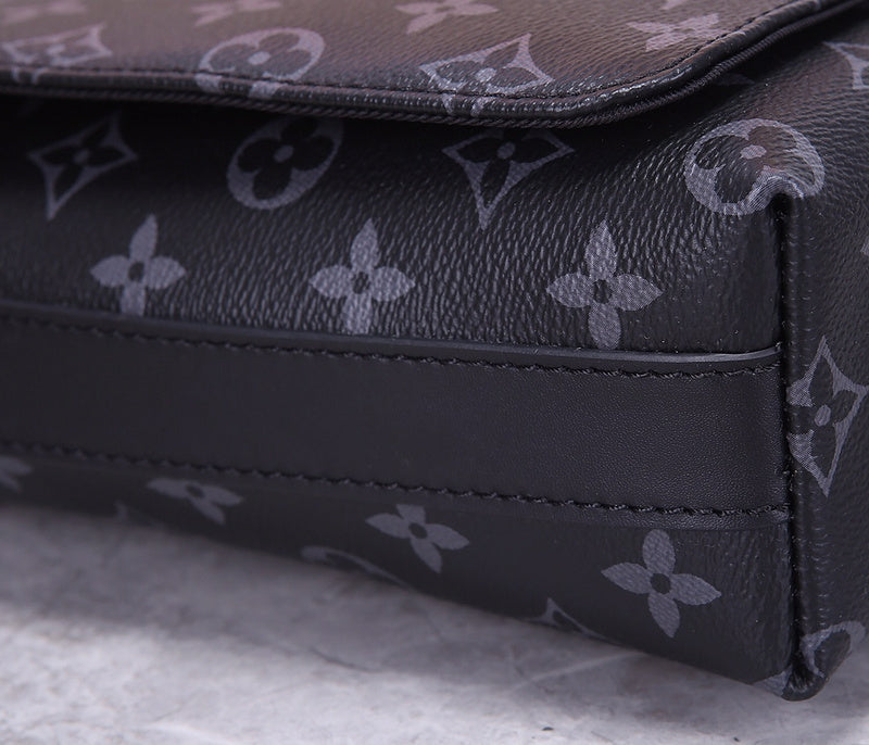 I W Fashion Lu-Vi bags - 17116