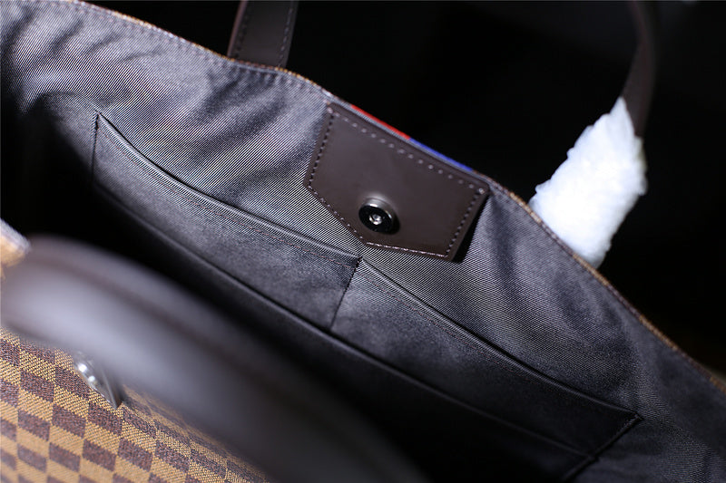 I W Fashion Lu-Vi bags - 9840