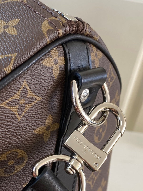 I W Fashion Lu-Vi Bags - 16607
