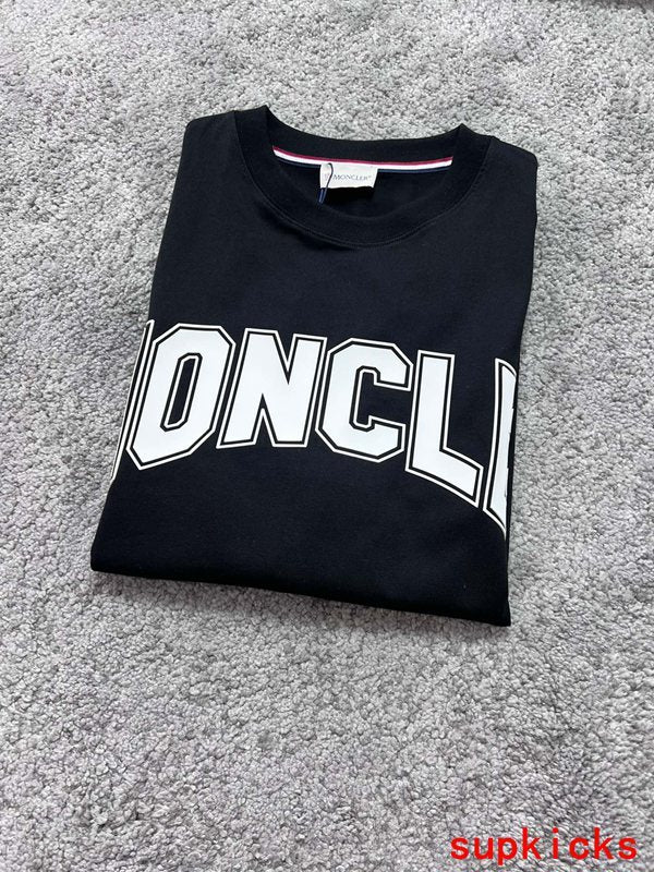 Moncler Luxury Cloth