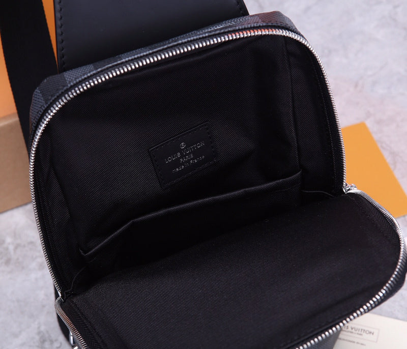 I W Fashion Lu-Vi bags - 17047