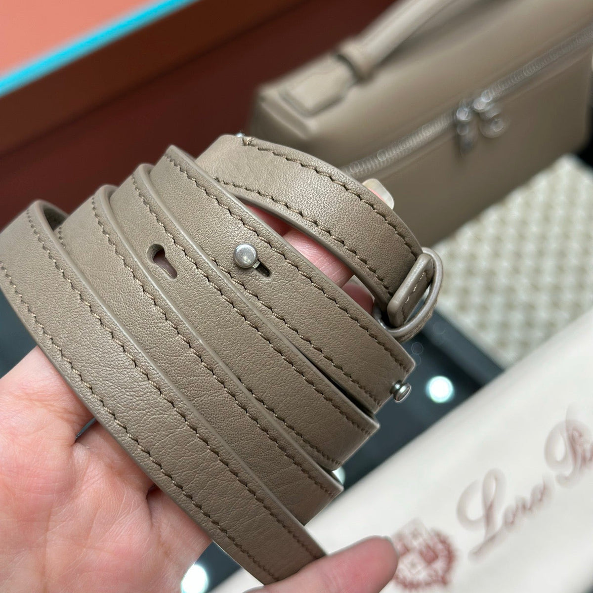 LORO P EXTRA POCKET L19 BAG