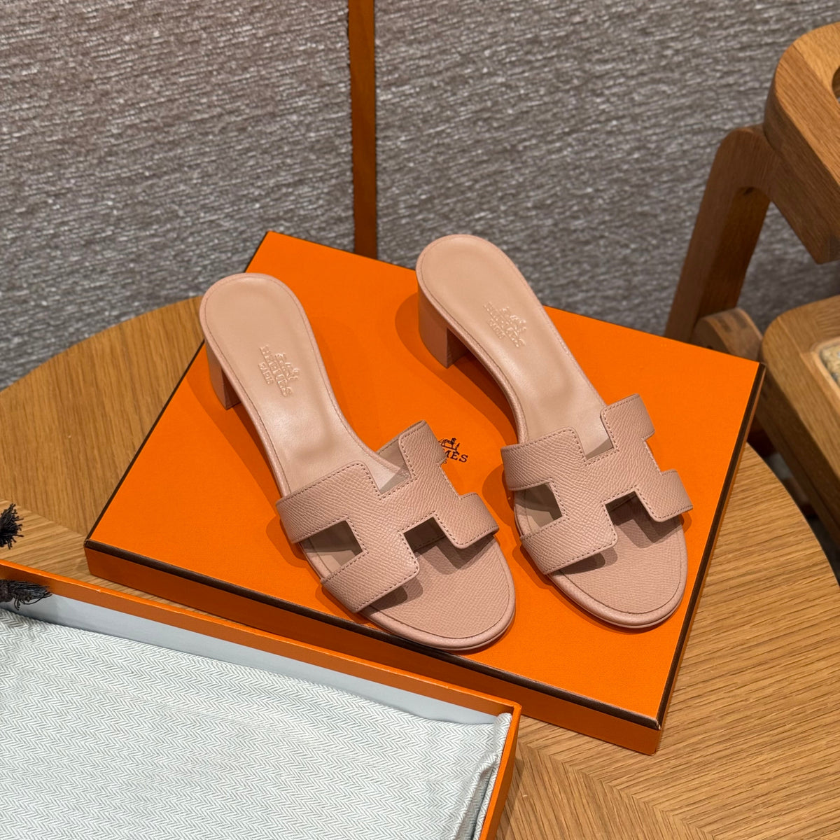 HERM OASIS SANDALS