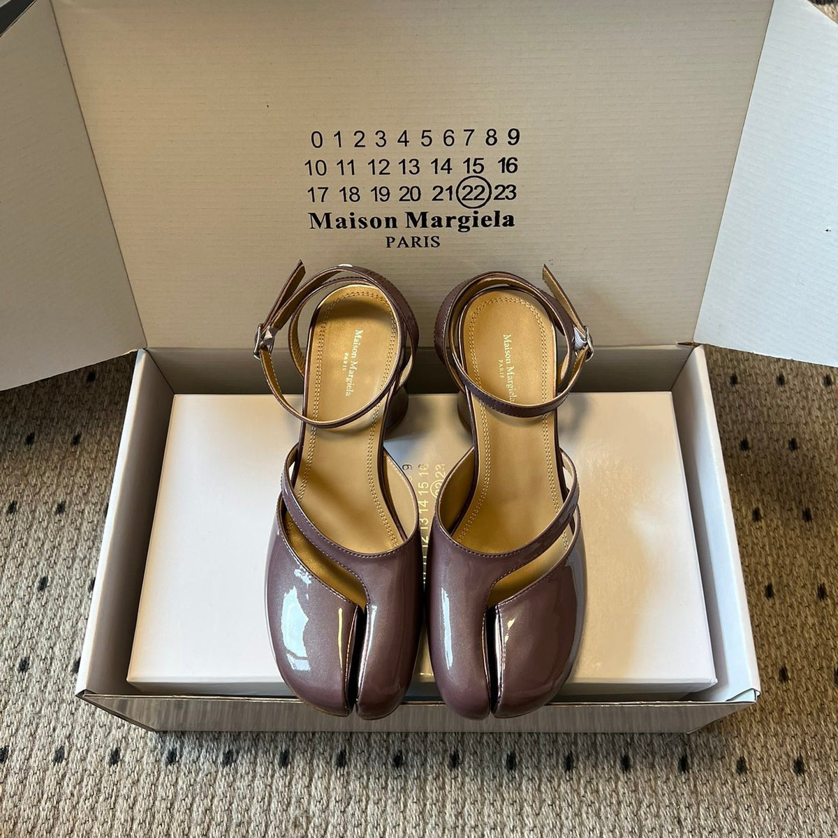 MAISON M TABI PUMPS