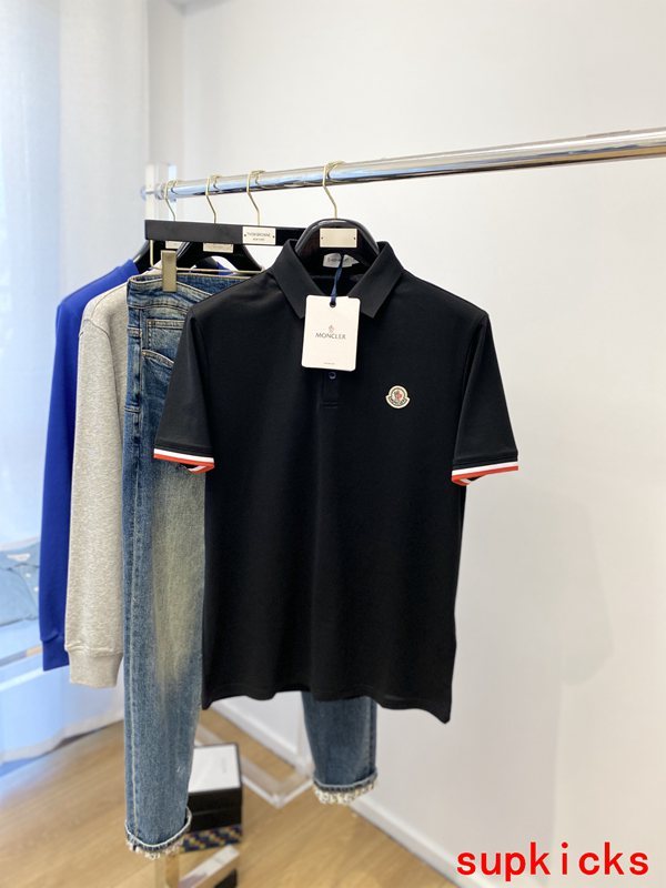 Moncler Luxury Cloth