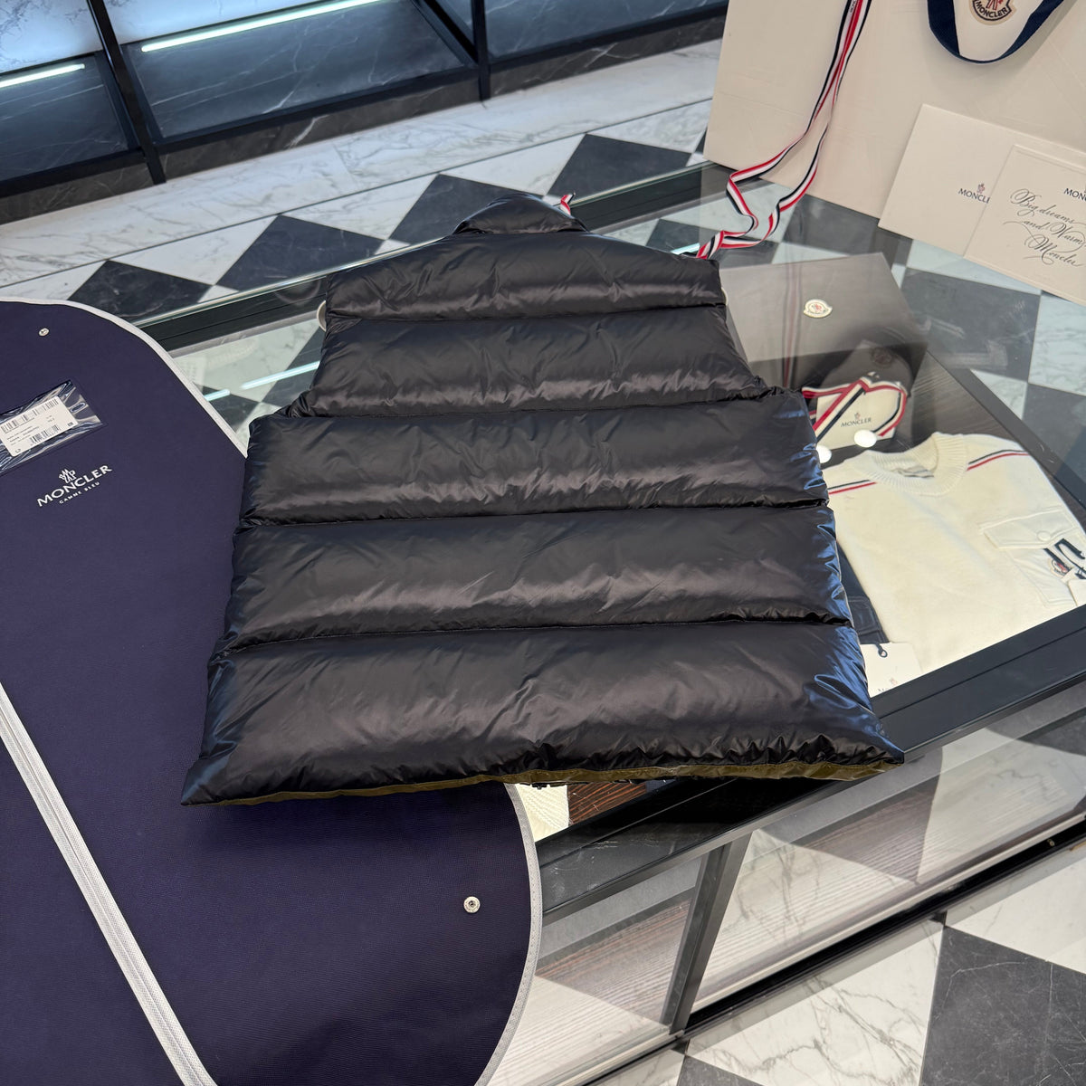 MONC LIPSI VEST