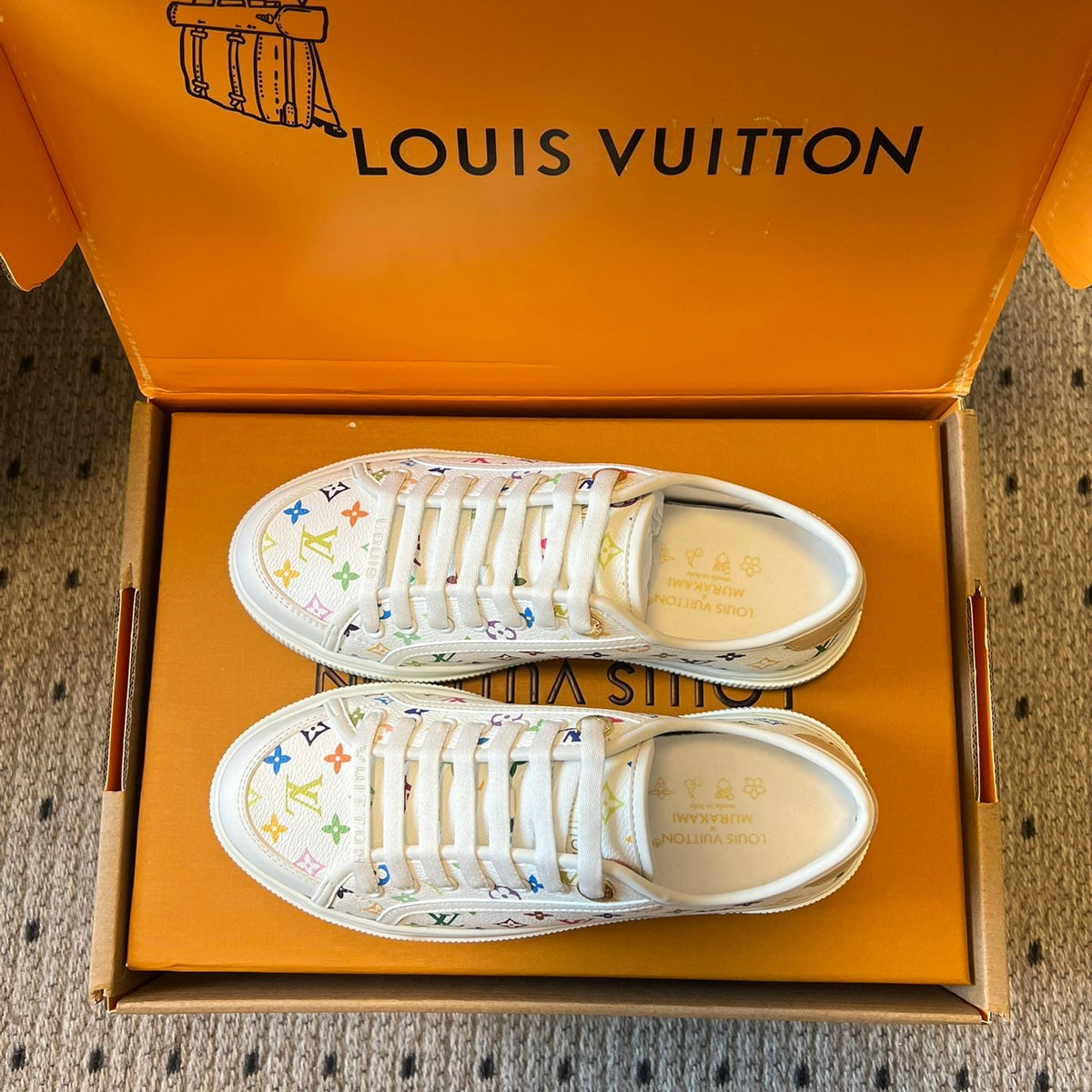 LOU x MURAKAMI LAGOON SNEAKER