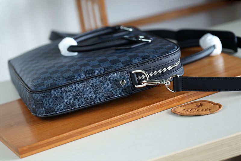 I W Fashion Lu-Vi bags - 9876