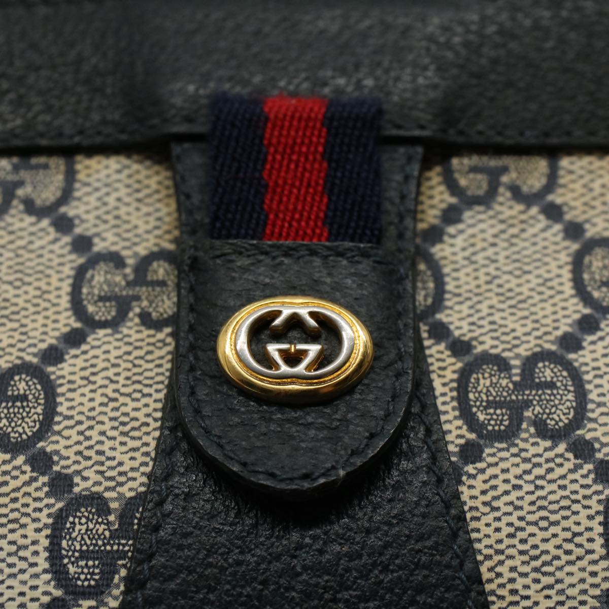 GUCCI GG Supreme Sherry Line Clutch Bag Red Navy Gray 156 01 033 Auth 59620