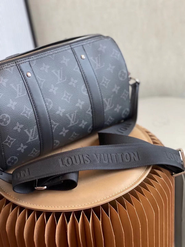 I W Fashion Lu-Vi bags - 17066