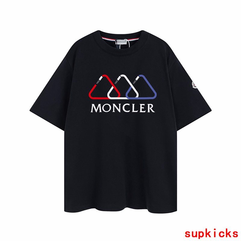 Moncler Luxury Cloth