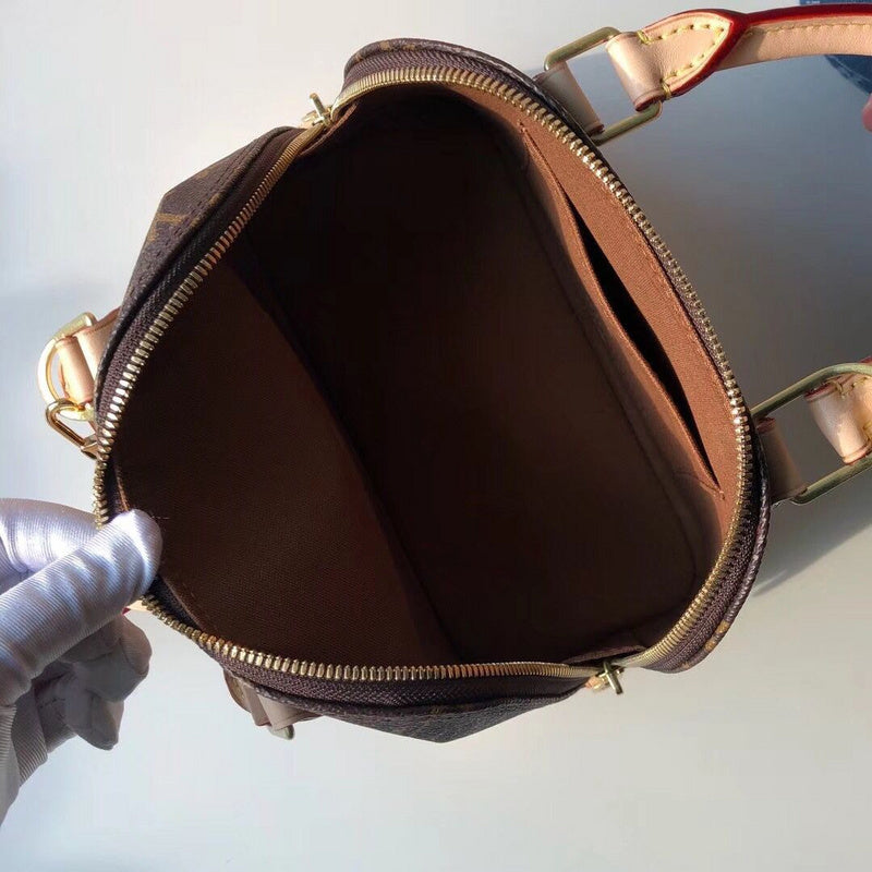 I W Fashion Lu-Vi bags - 17887