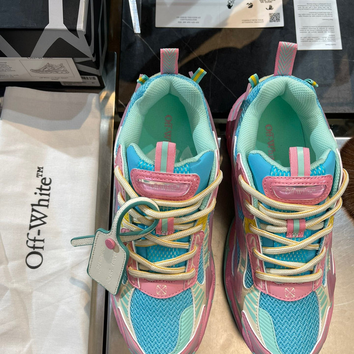 OFF W x VIRGIL ABLOH TRAINERS