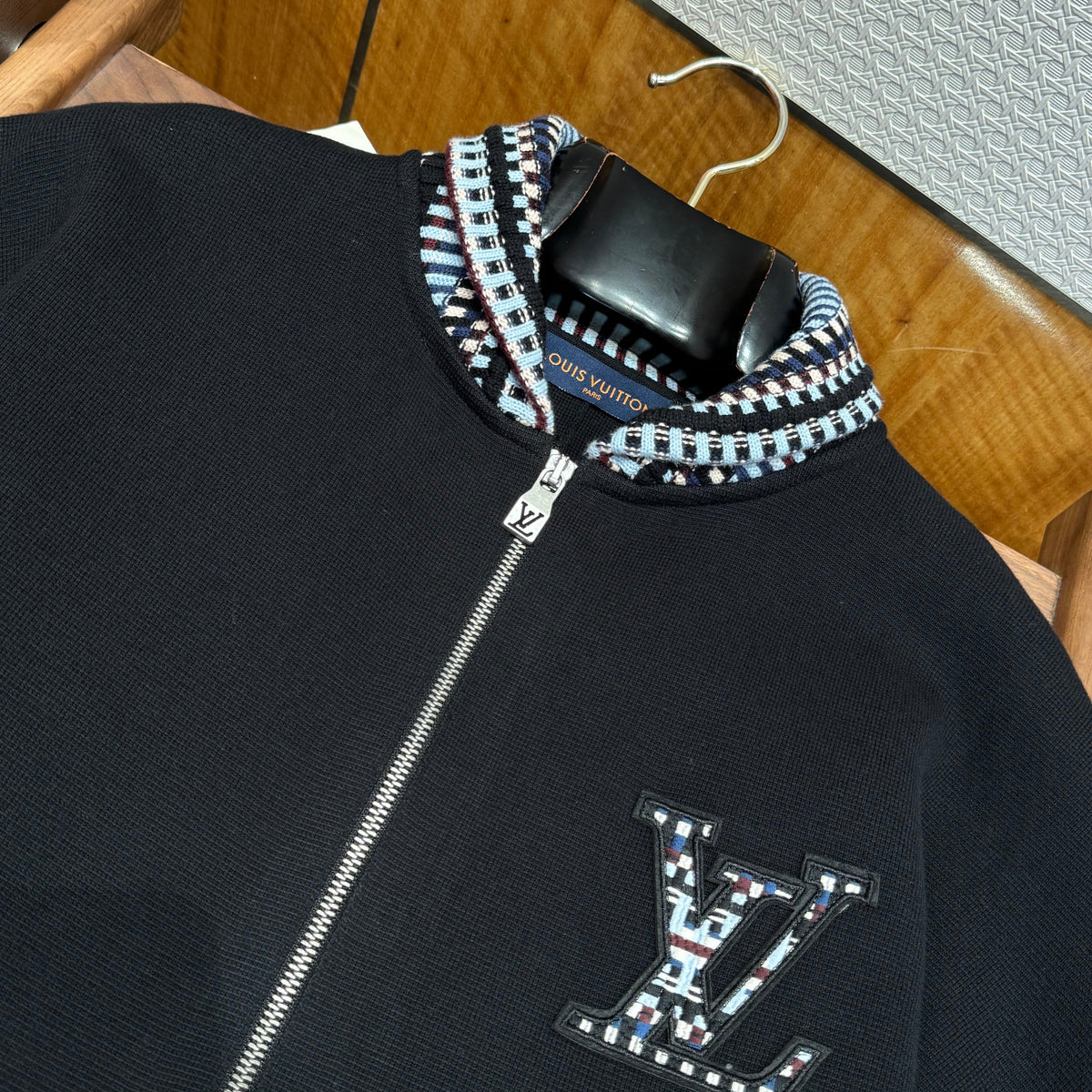 LOU ZIP SWEATSHIRT