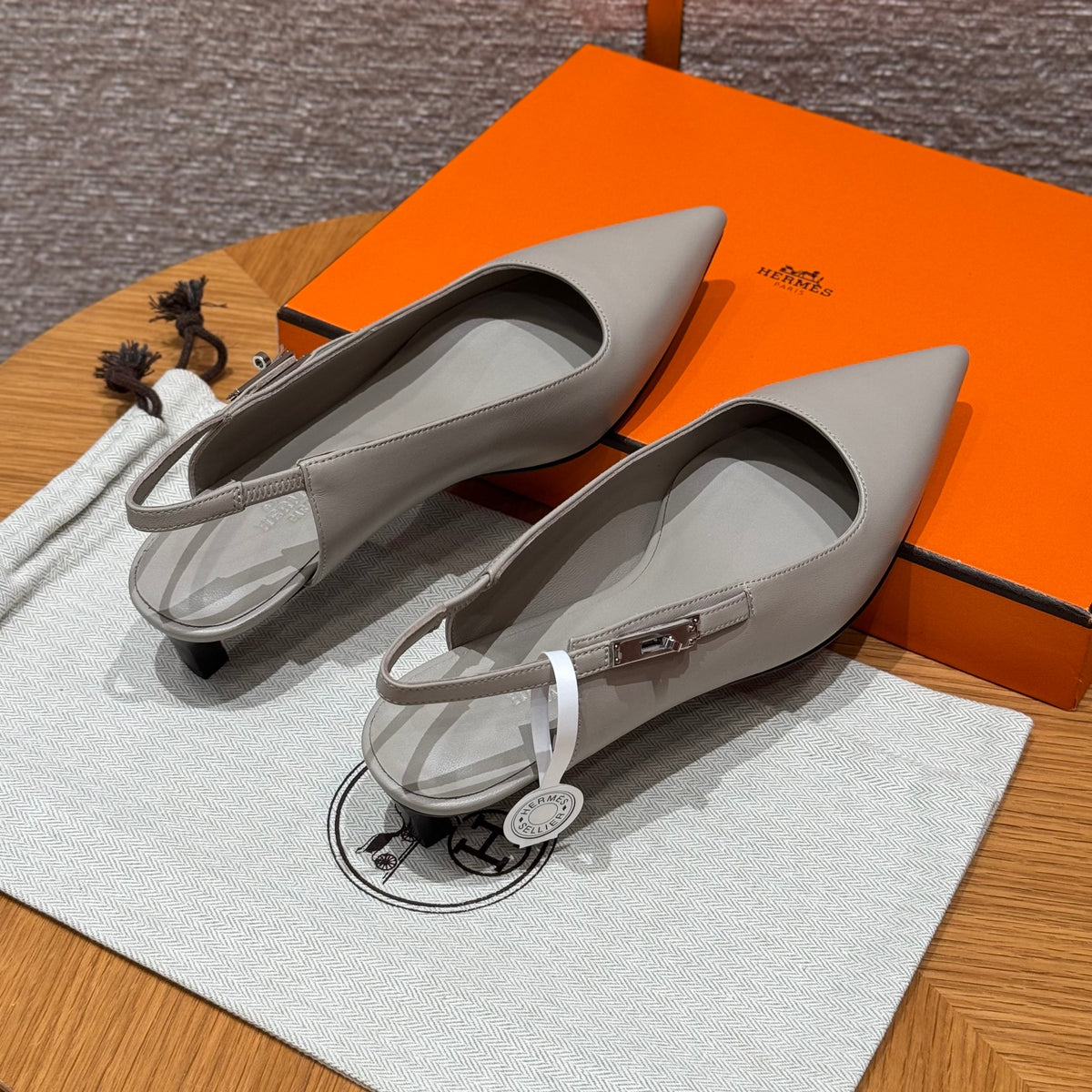 HERM LOVER 40 PUMPS