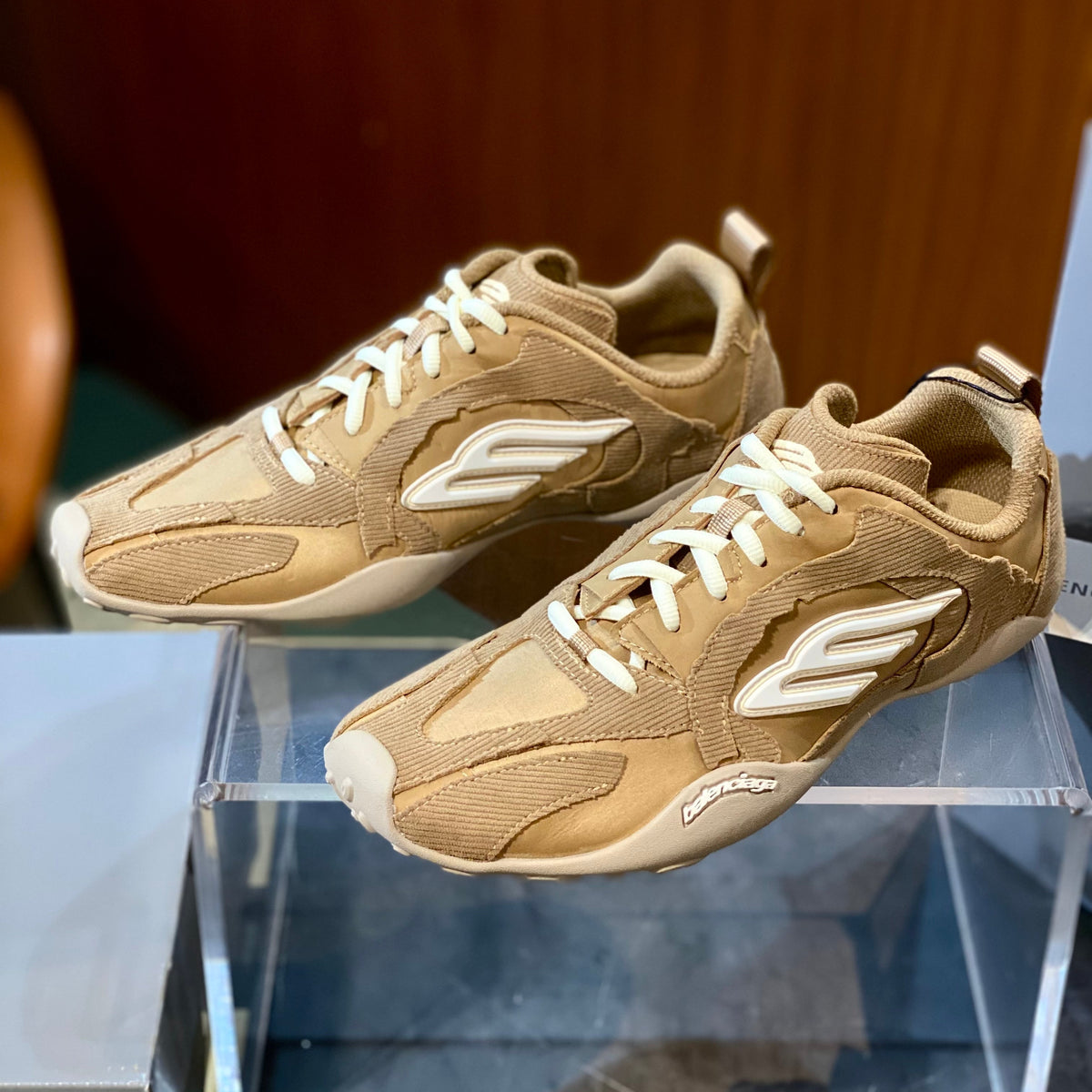BAL MONDAY ULTRA SNEAKERS