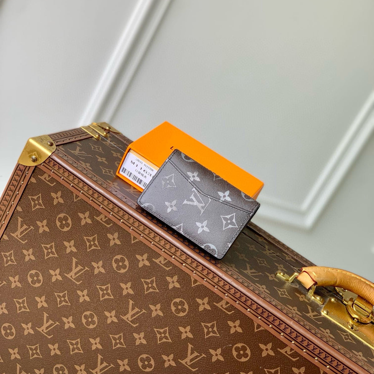 LOU POCKET ORGANIZER