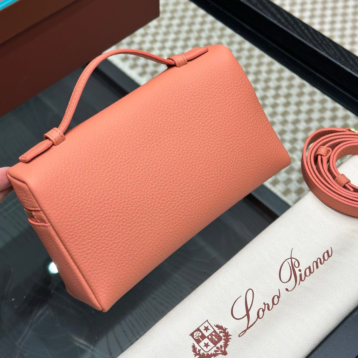 LORO P EXTRA POCKET L19 BAG