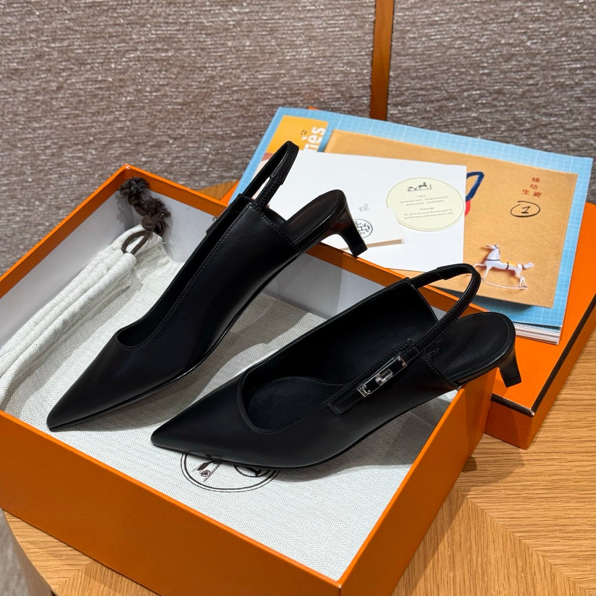 HERM LOVER 40 PUMPS