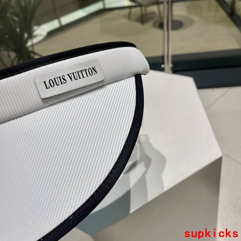 Louis Vuitton Luxury Cap