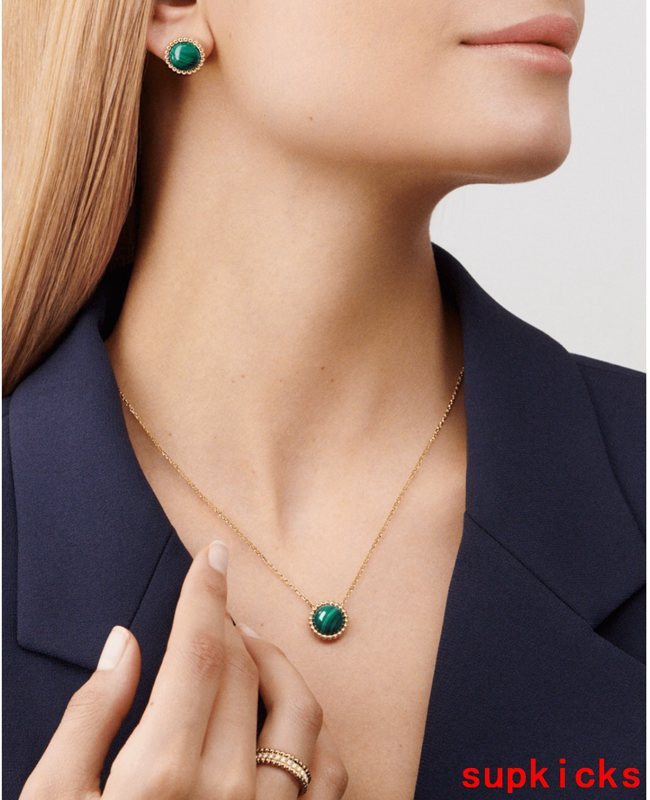 Van Cleef & Arples Jewelry