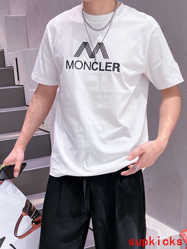 Moncler Luxury Cloth