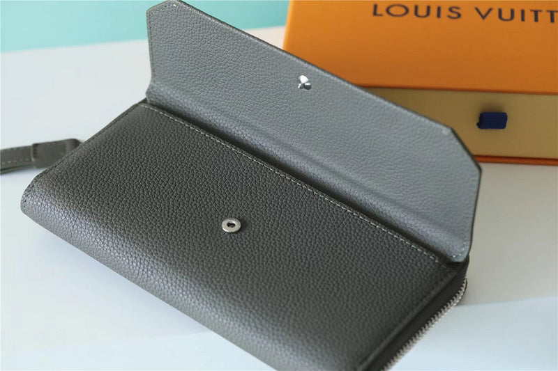 I W Fashion Lu-Vi bags - 10686