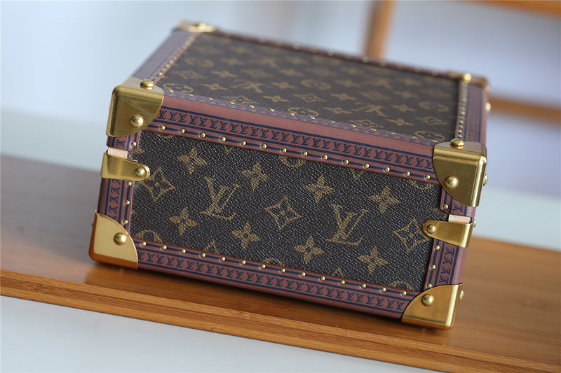 I W Fashion Lu-Vi bags - 9554