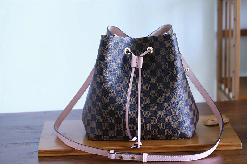 I W Fashion Lu-Vi bags - 8576