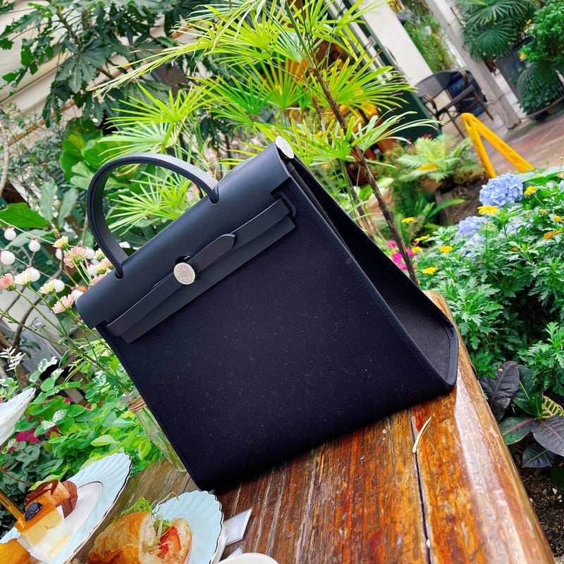PHA - HMS Bags - 1553