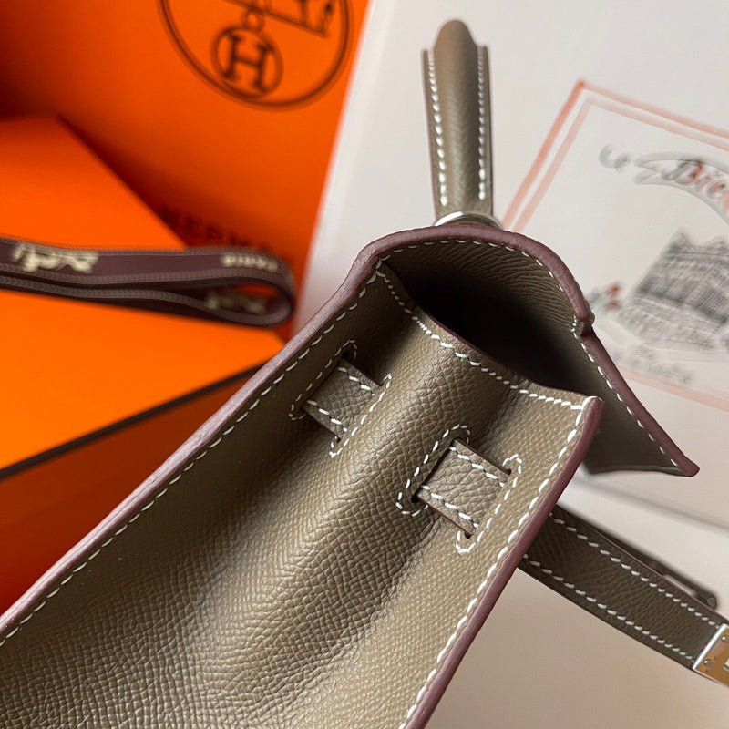 PHA - HMS Bags - 1700