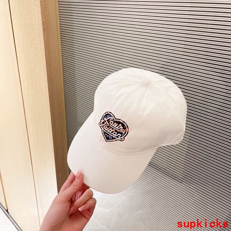 Louis Vuitton Luxury Cap