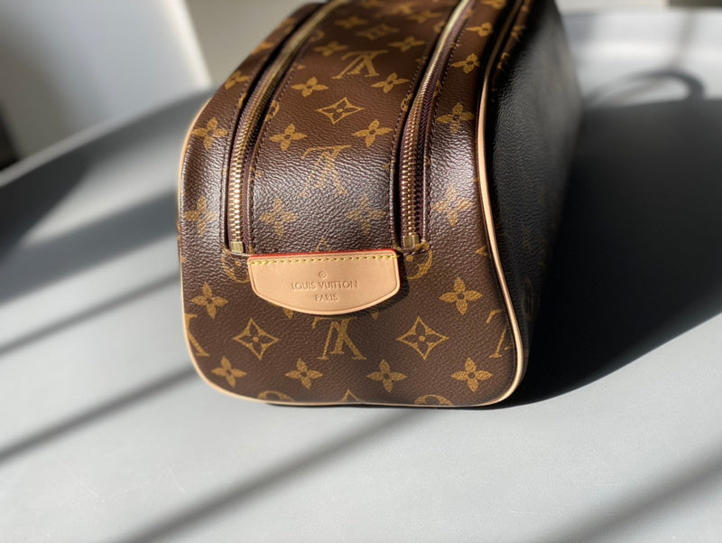 I W Fashion Lu-Vi bags - 17174