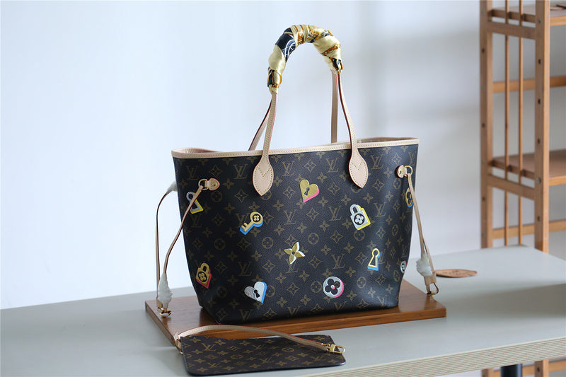 I W Fashion Lu-Vi bags - 8084