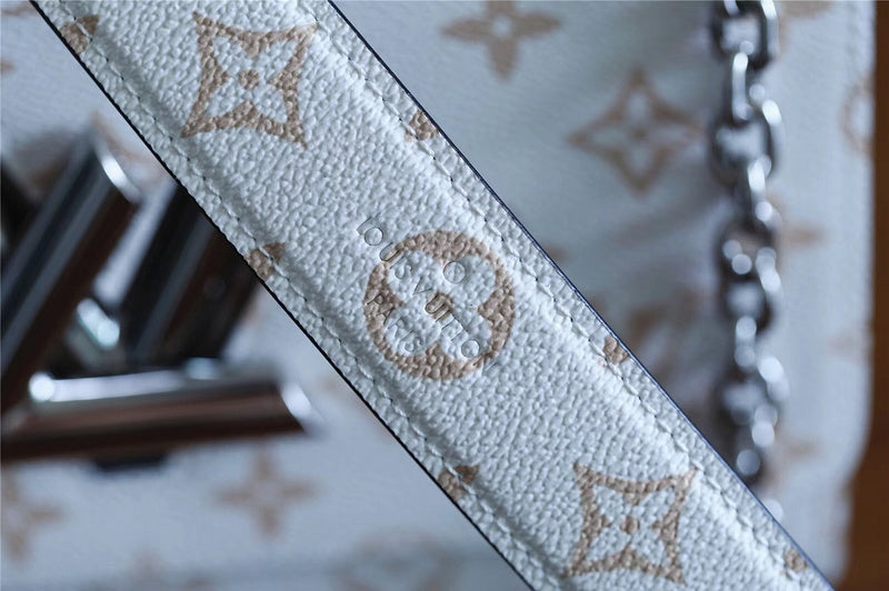 I W Fashion Lu-Vi bags - 8443