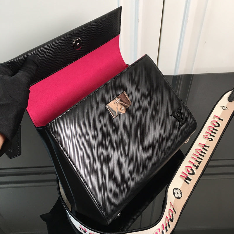 I W Fashion Lu-Vi bags - 17103