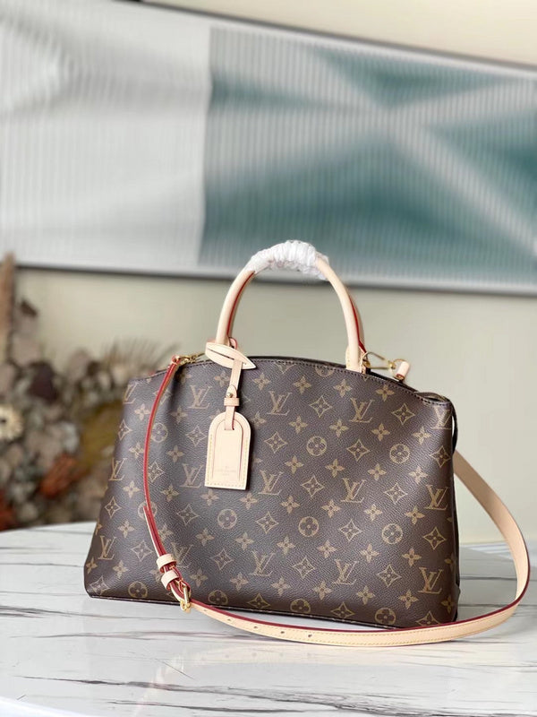 I W Fashion Lu-Vi bags - 17320