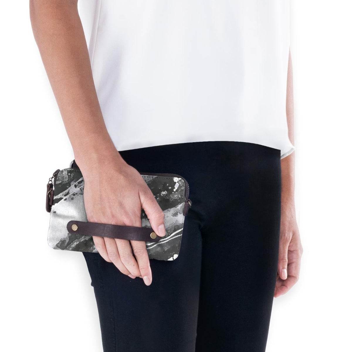 Black Ink Juul Clutch2