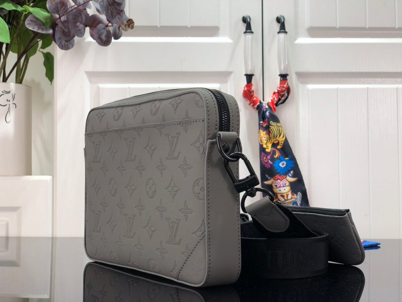 I W Fashion Lu-Vi Bags - 16917
