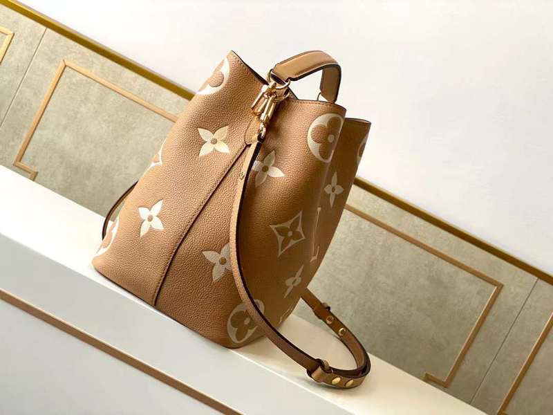 LOV2 Bags - Luxurious Bags  500