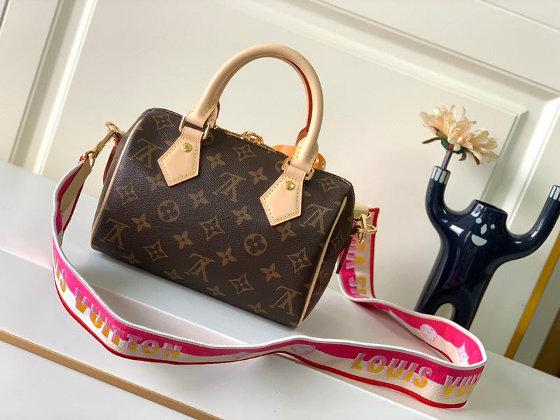 I W Fashion Lu-Vi Bags - 16874