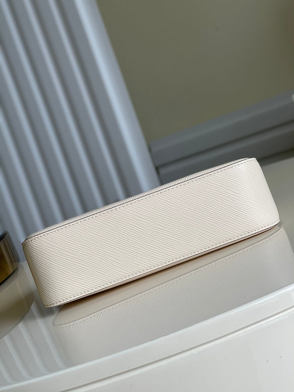I W Fashion Lu-Vi Bags - 16933