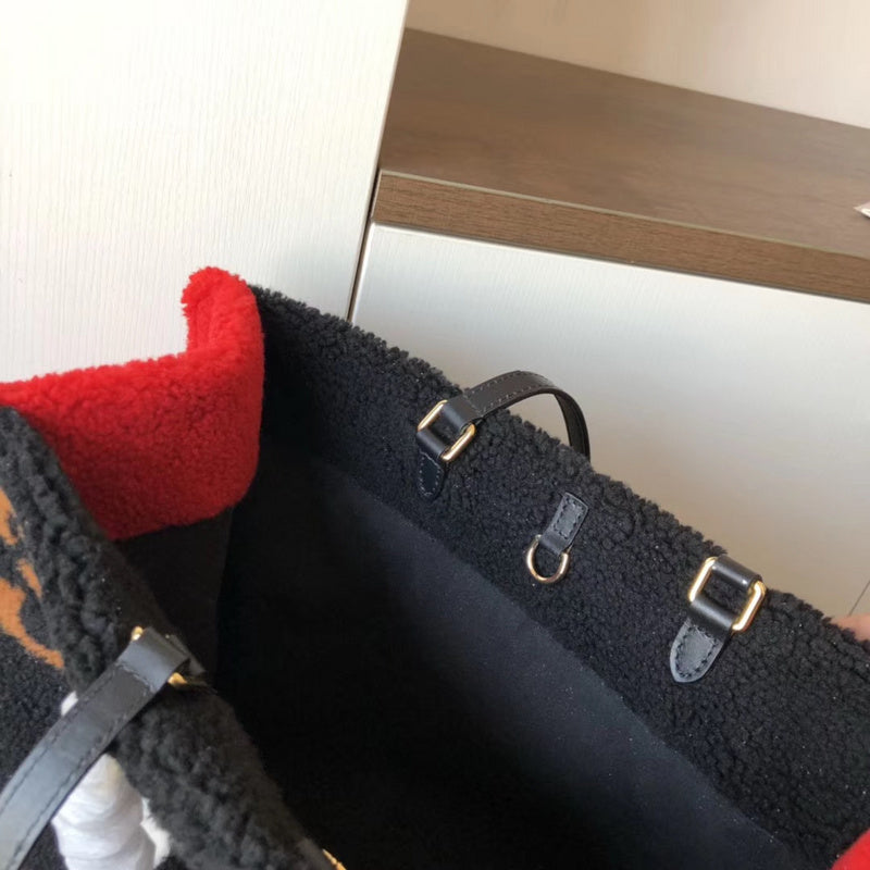LOV2 Bags - Luxurious Bags  2842