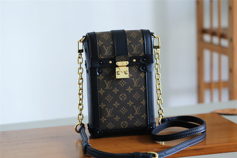 I W Fashion Lu-Vi bags - 9052