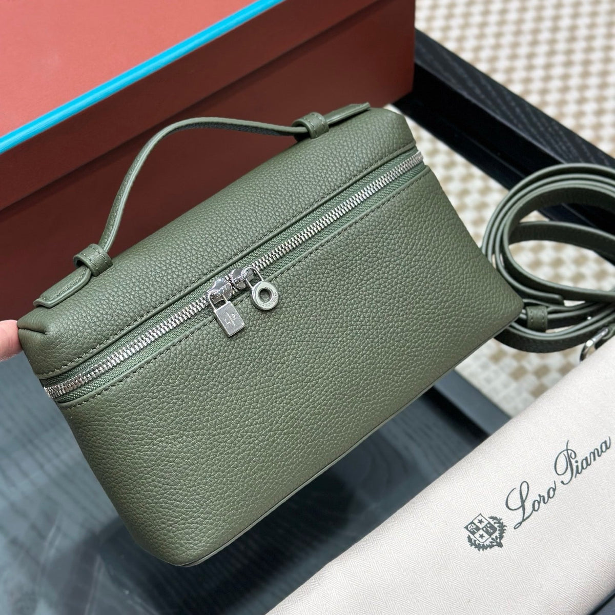 LORO P EXTRA POCKET L19 BAG