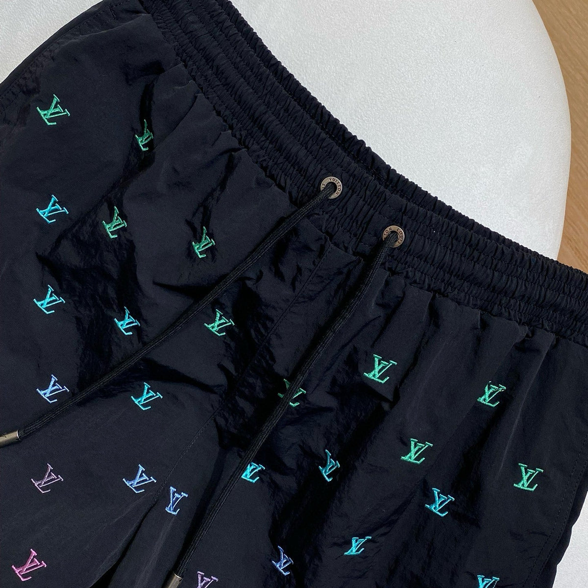 LOU SHORTS