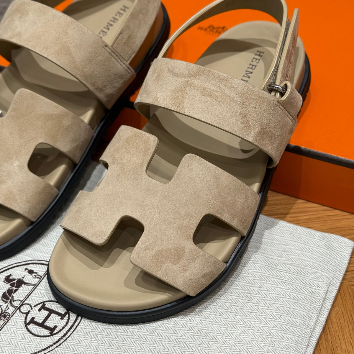 HERM GENIUS SANDALS