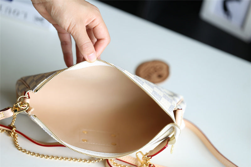 I W Fashion Lu-Vi bags - 9377