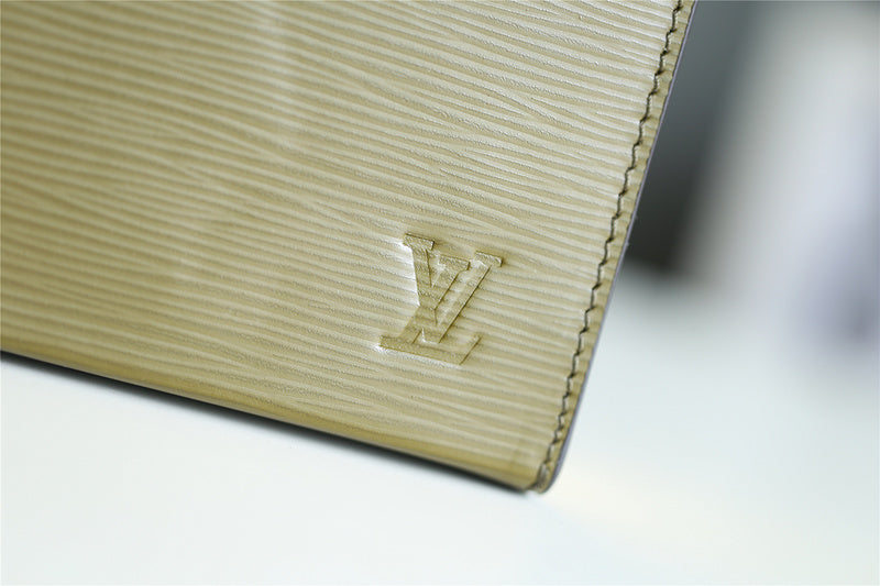 I W Fashion Lu-Vi bags - 11114